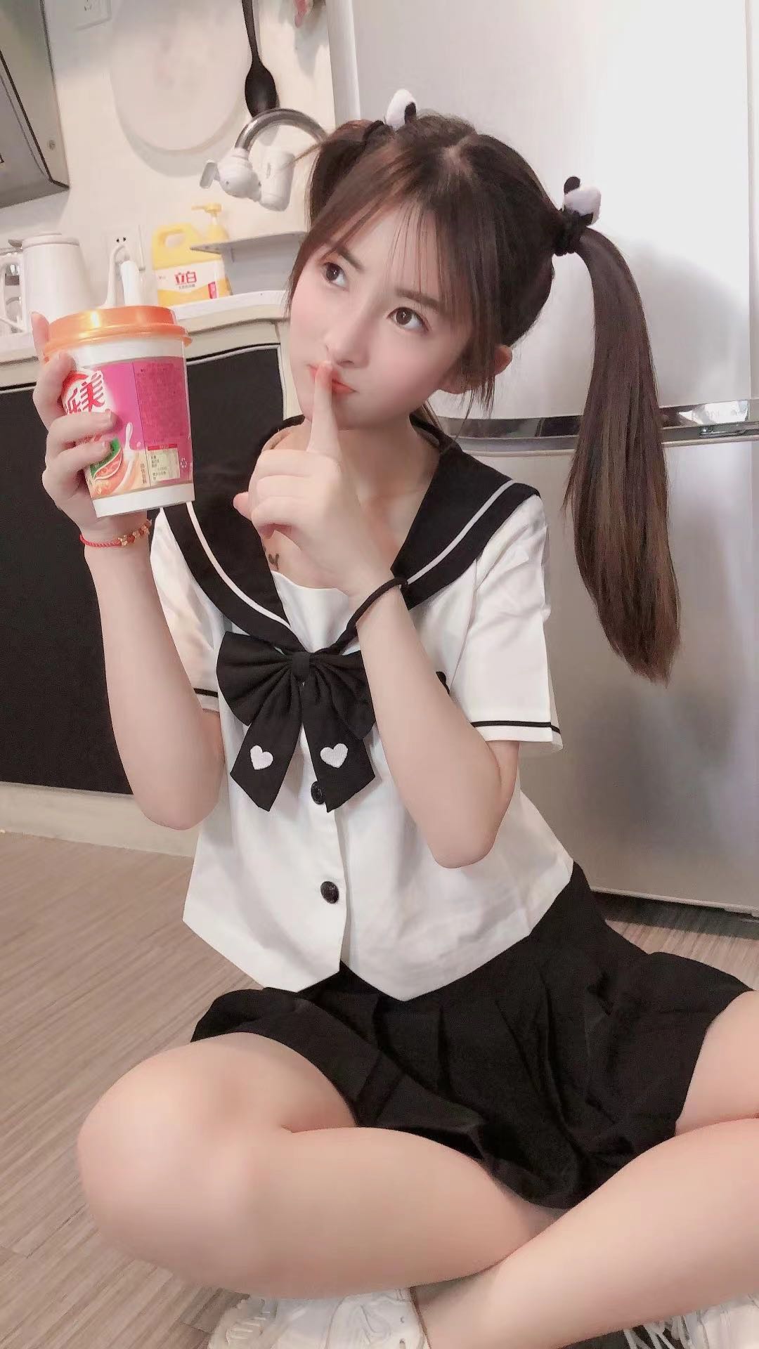 颜值很棒，配合度高的小姐姐