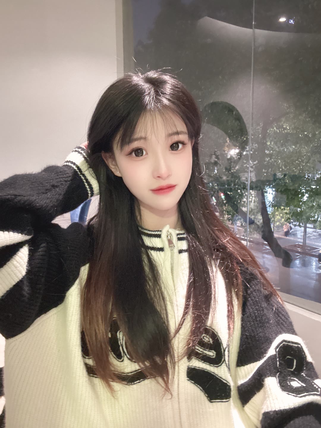 06萝莉黑长直大长腿兼职