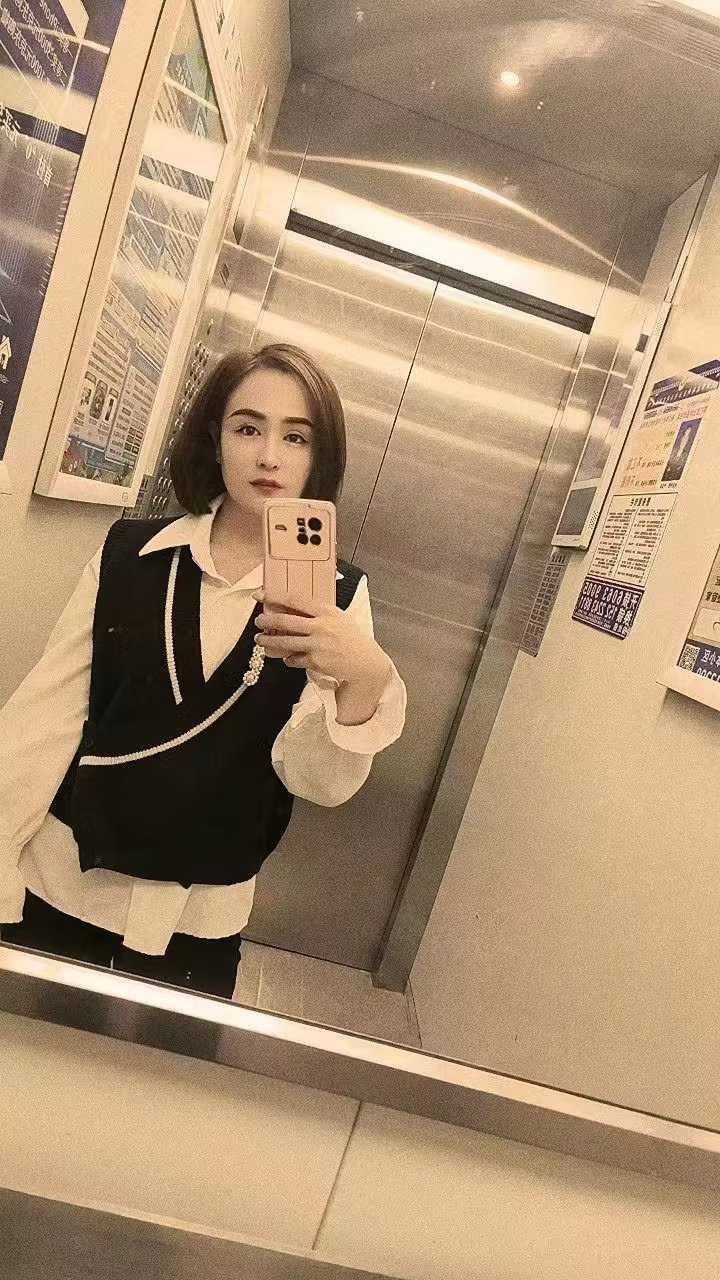 滨海漂亮兼职妹子