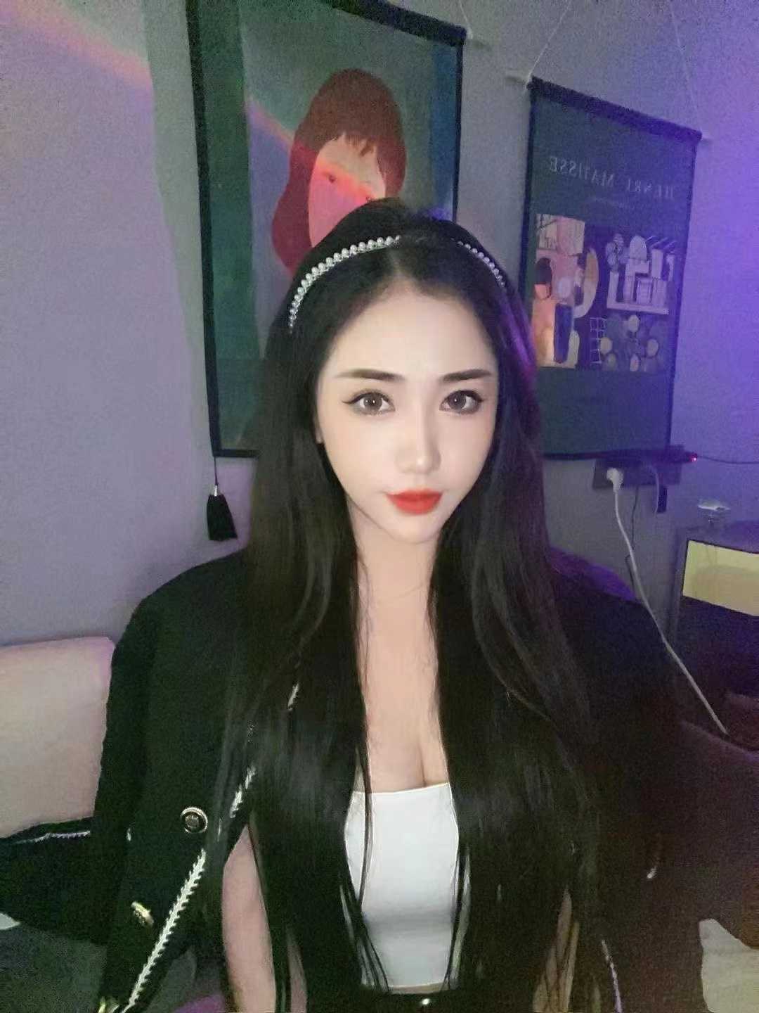 各方面都很不错的妹子