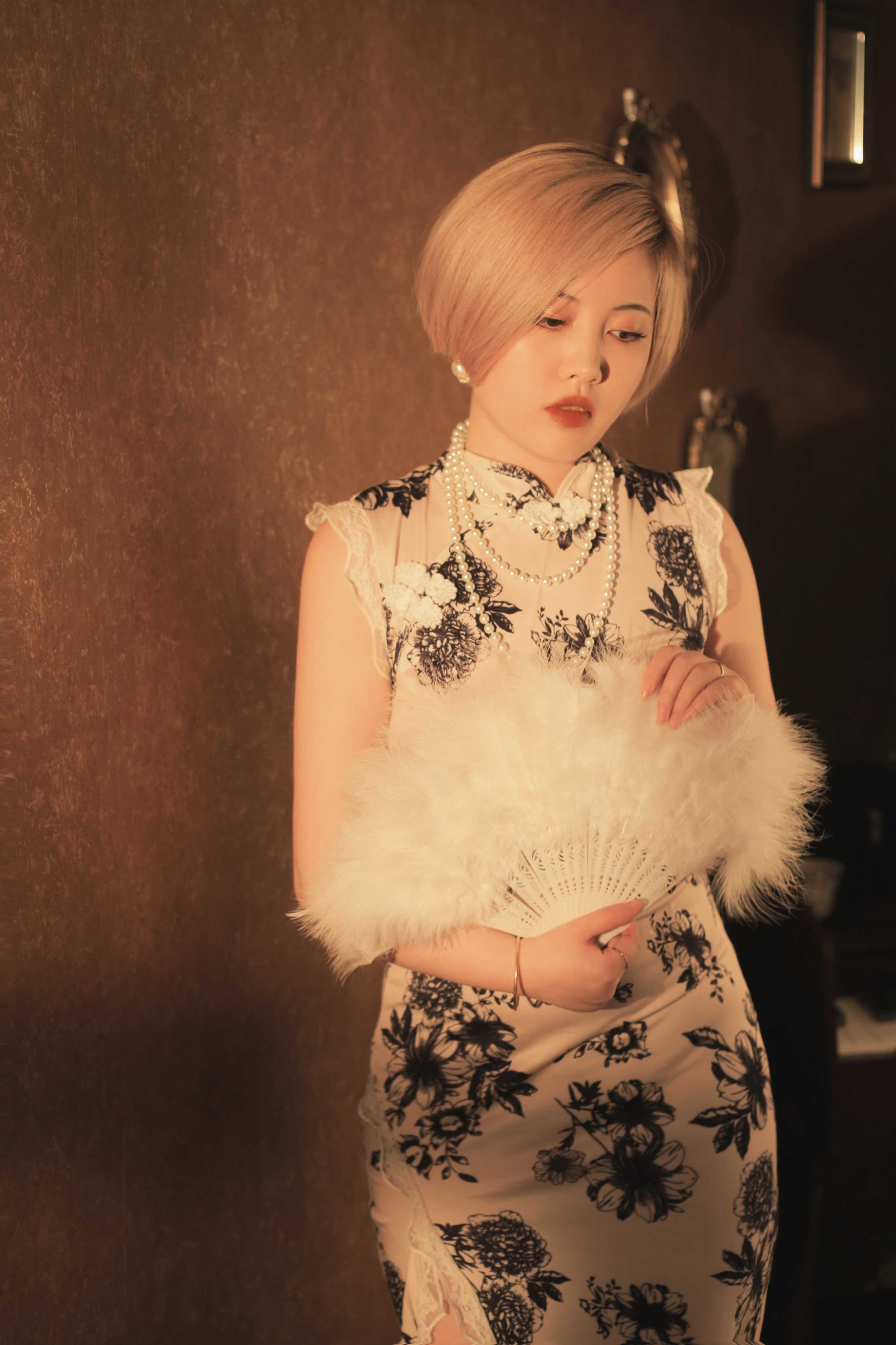 女人味十足的小姐姐