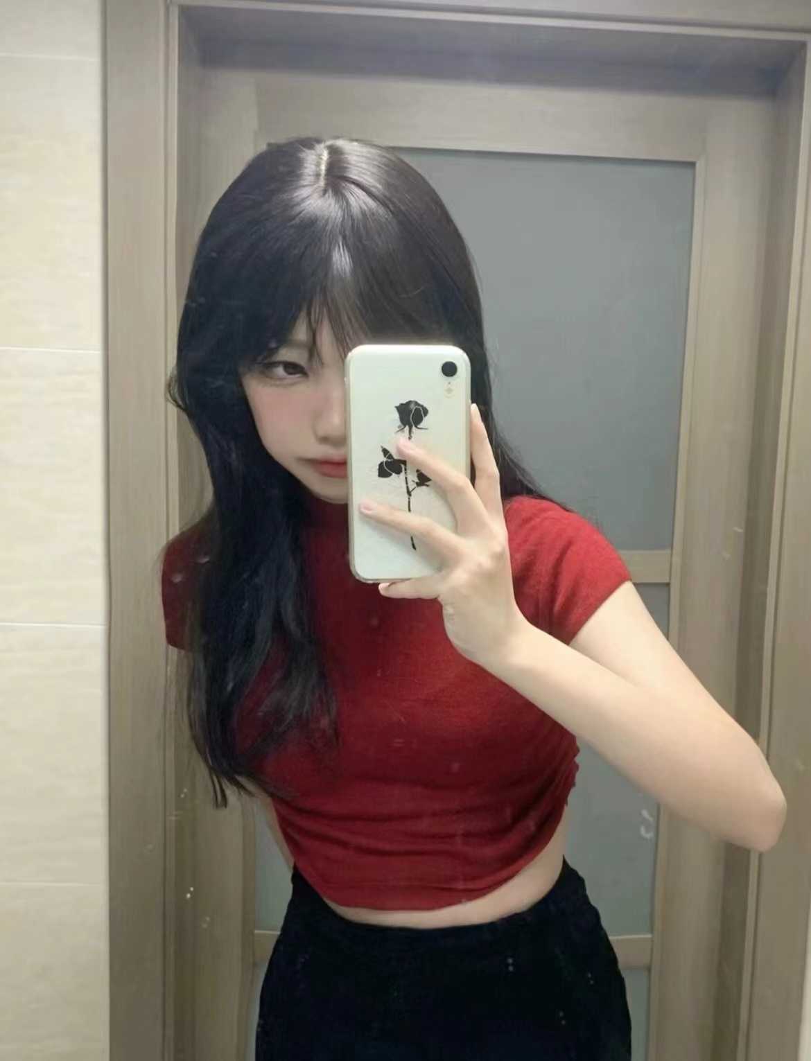 性格乖巧，但是床上放得开