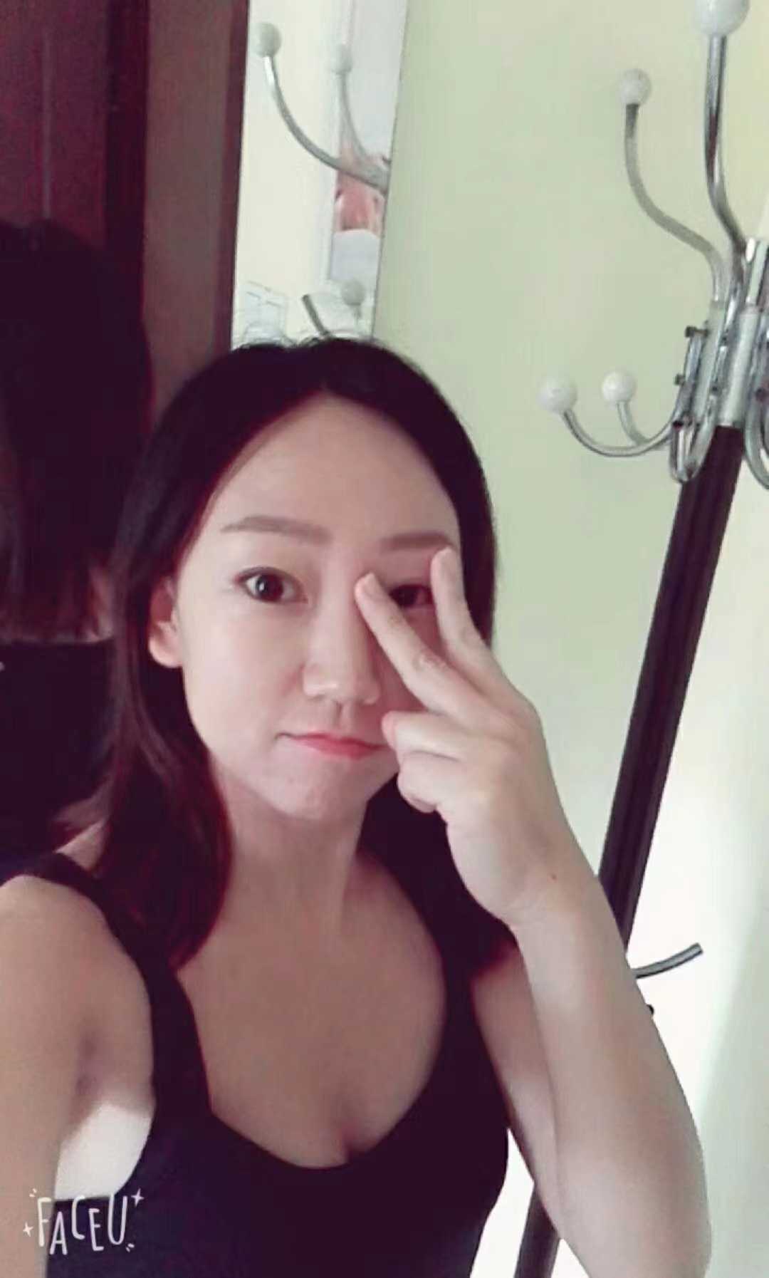 身材苗条，屁股翘，花式做的很舒服