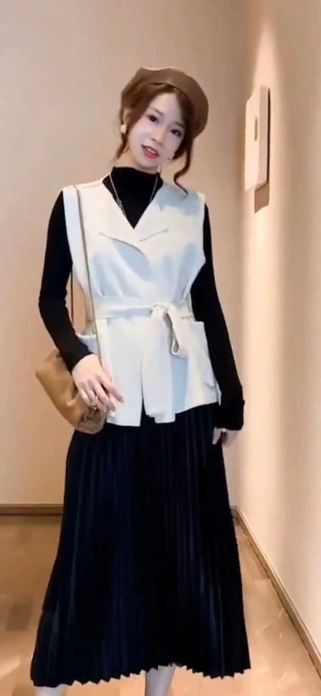 后入很爽，配合默契的少妇