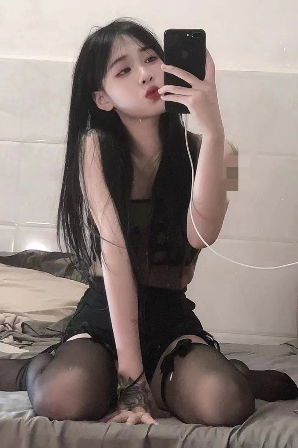 刚下海的嫩妹 年龄:23