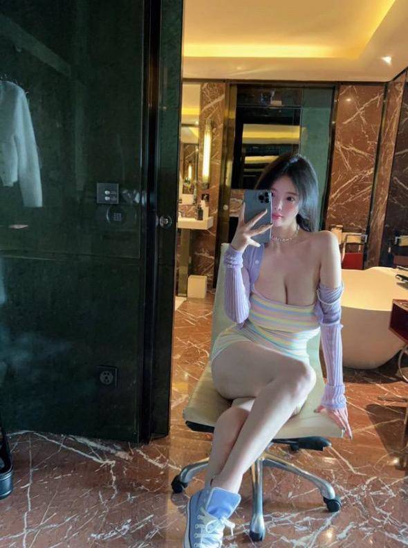 成都学生妹娇躯灵动诱人