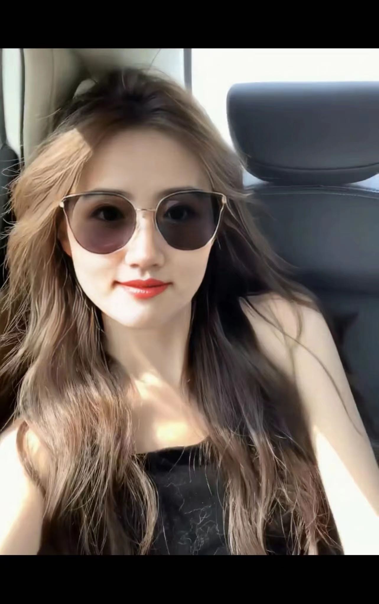 又酷又好看的小姐姐一枚