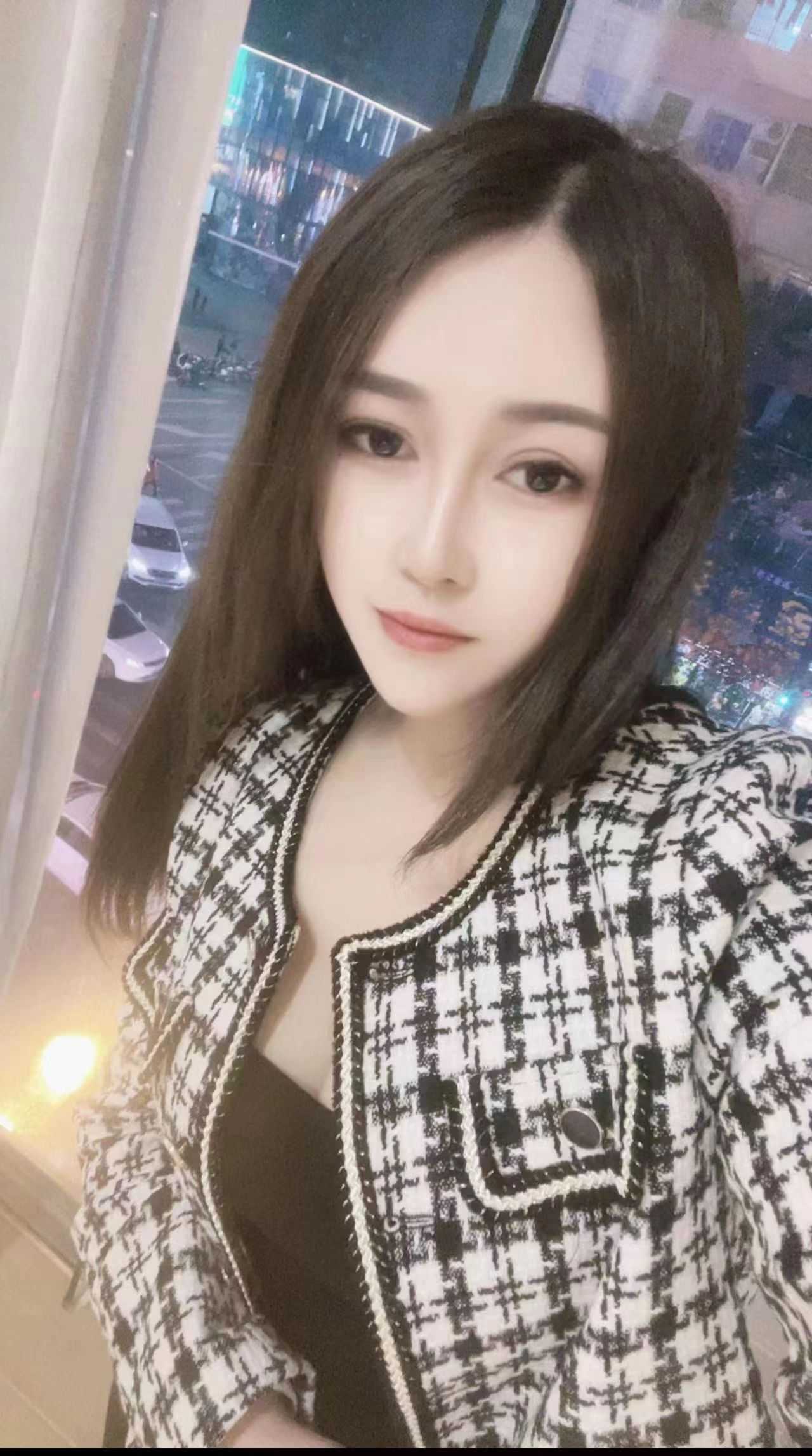 很配合换了很多姿势，做了很久