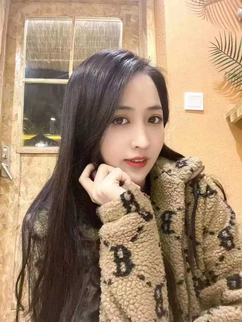 穿着丝袜后入贼爽