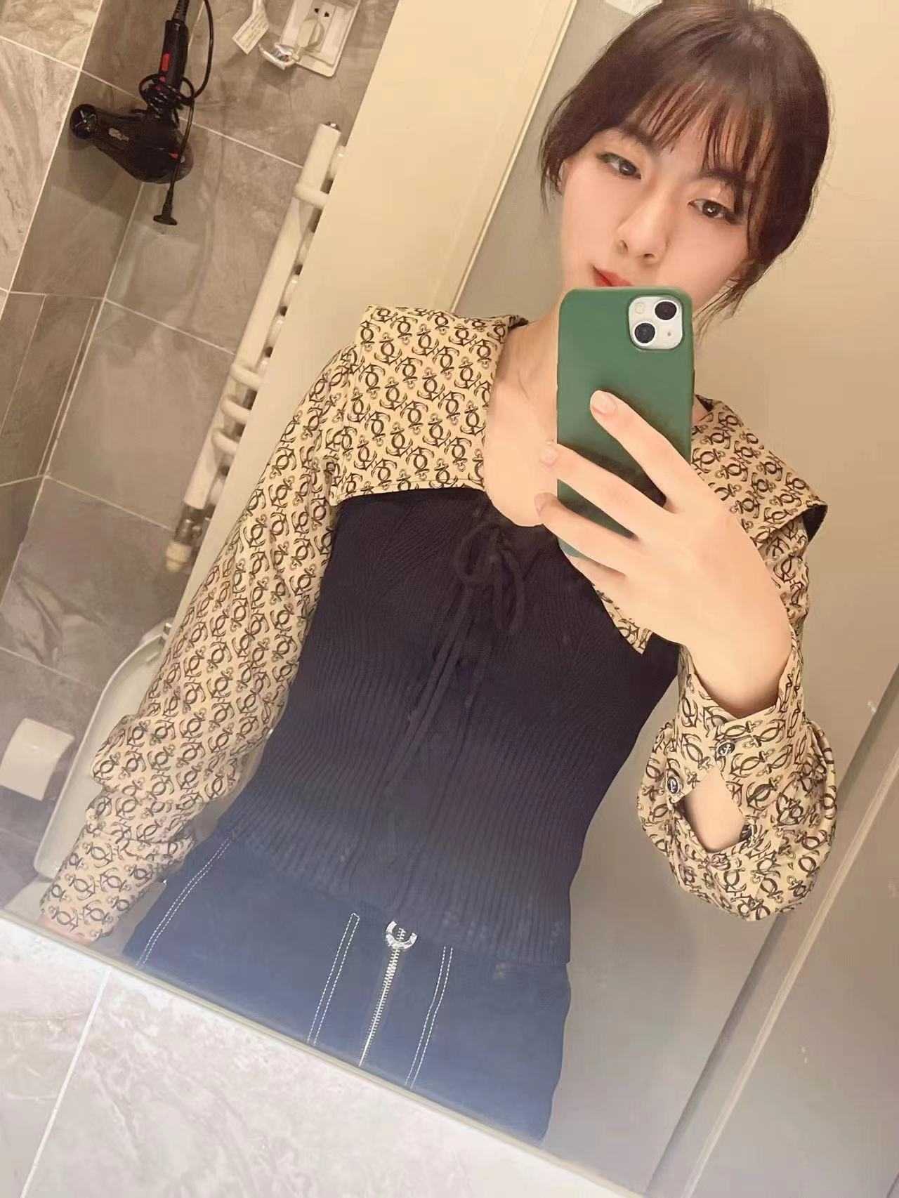 妹子声音很温柔 听话 会聊天