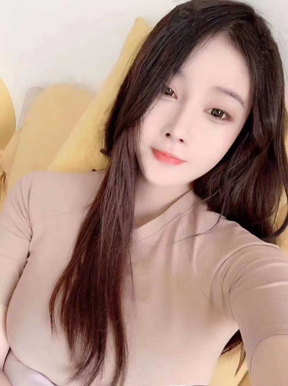 粉嫩紧致的性感妹子