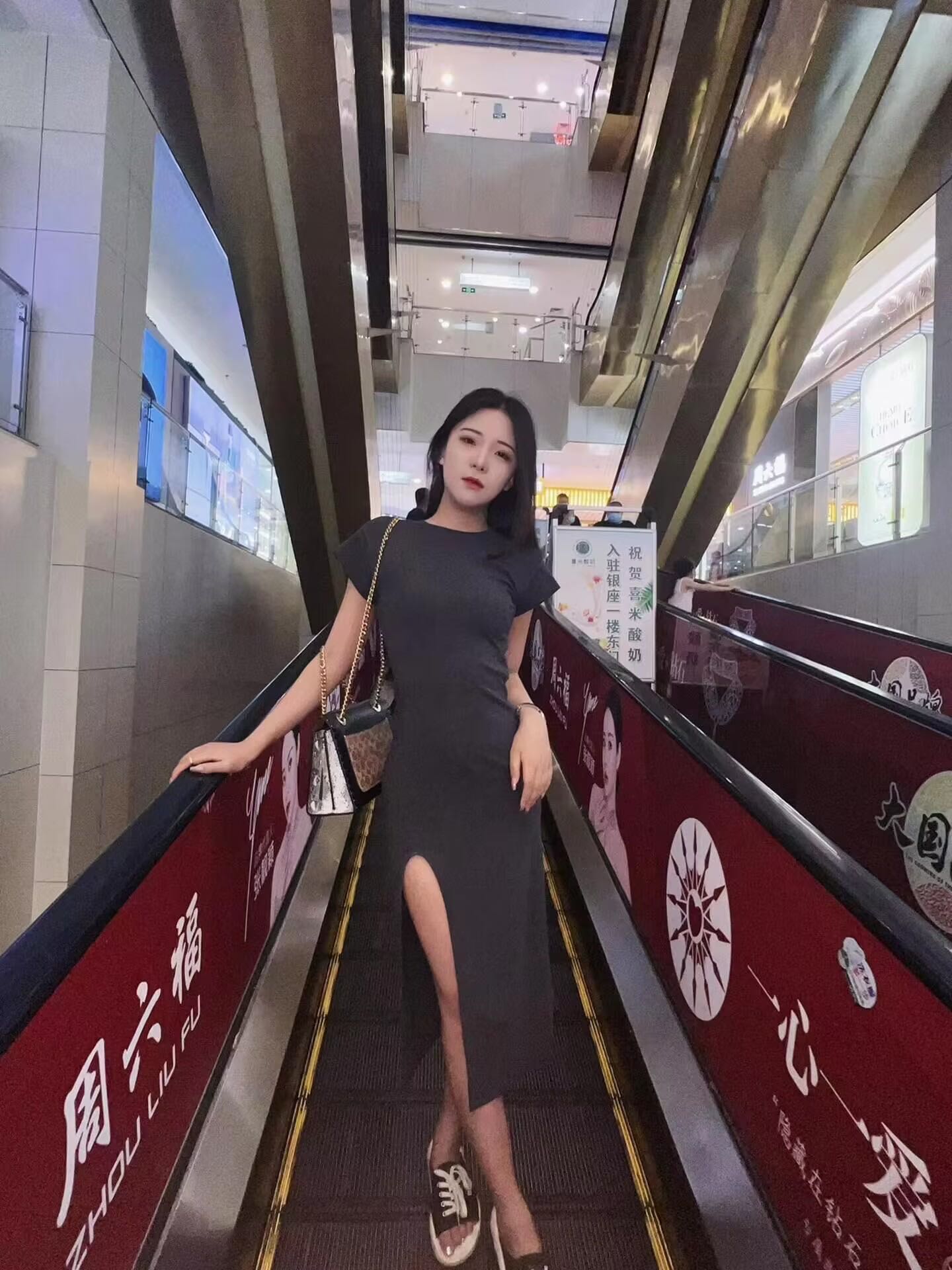 成都抖音上约到的22妹子，还在上大学