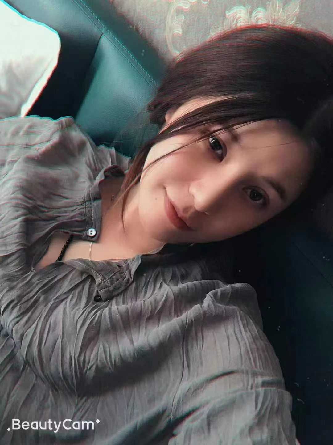 后入很爽的妹子