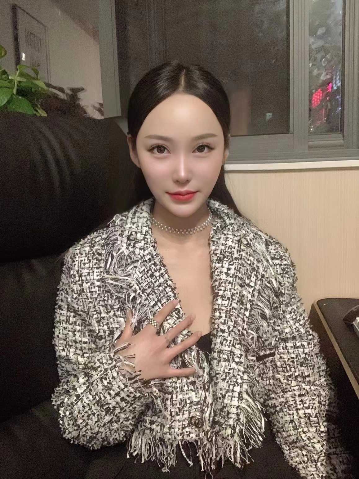 个人九月，服务态度好，黑丝大长腿