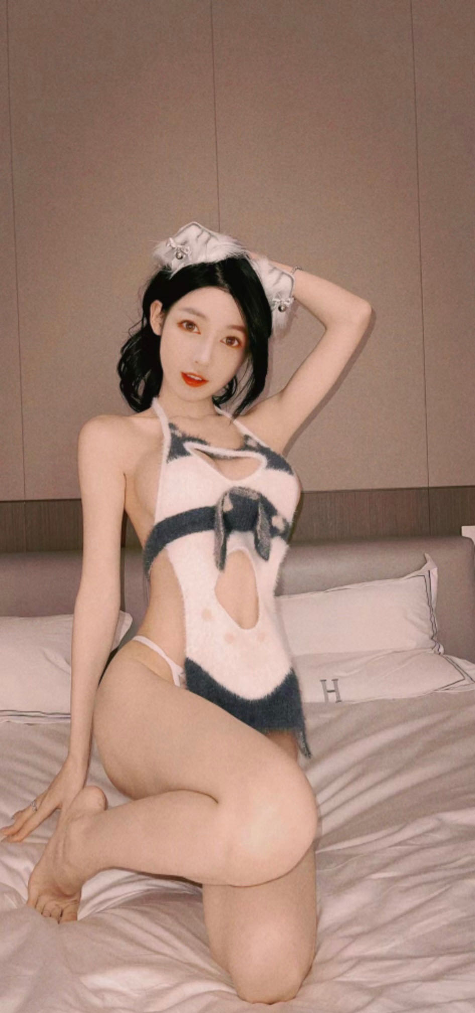 绝顶优质美女一枚