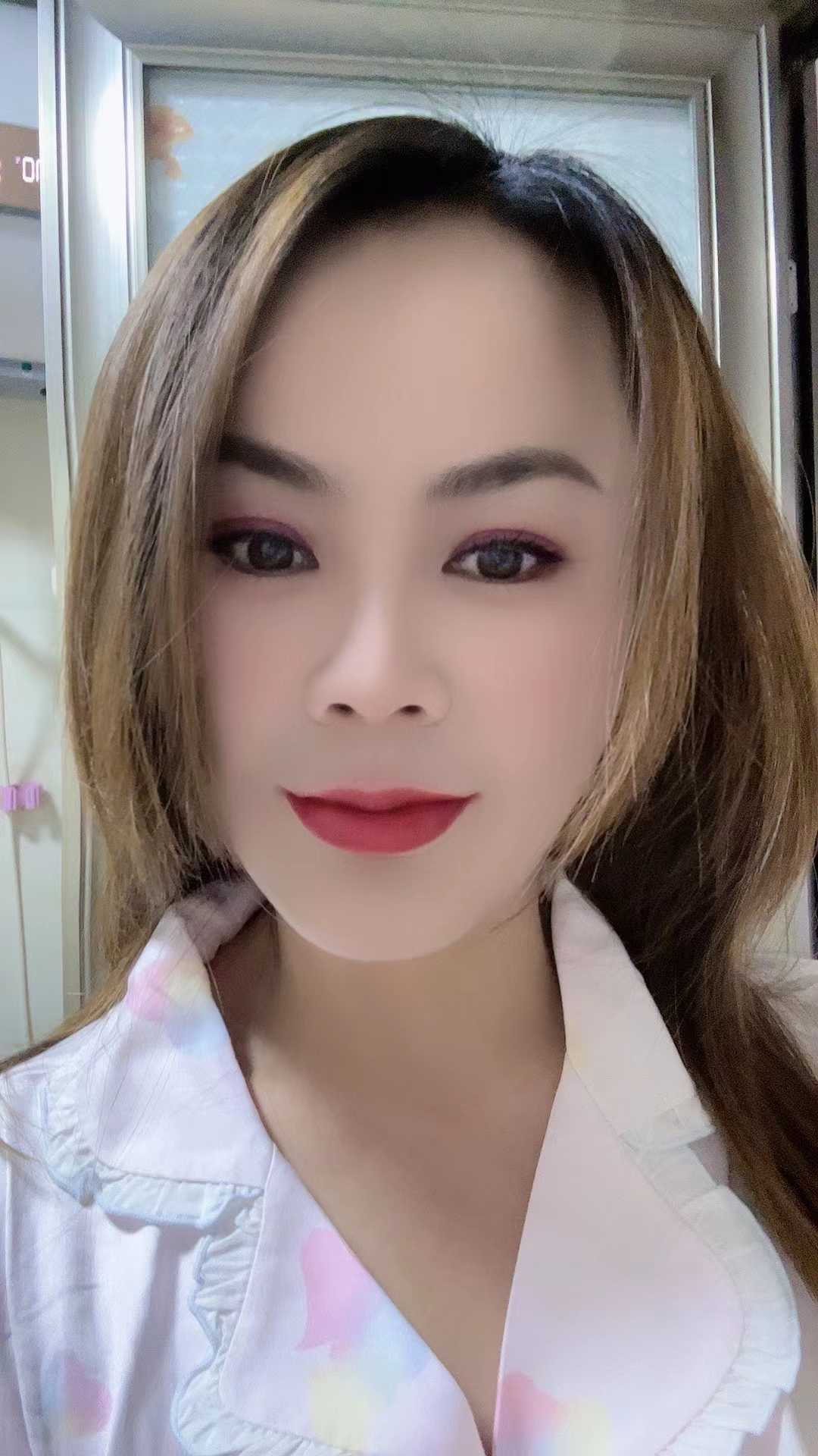 火车北站小琪妹妹