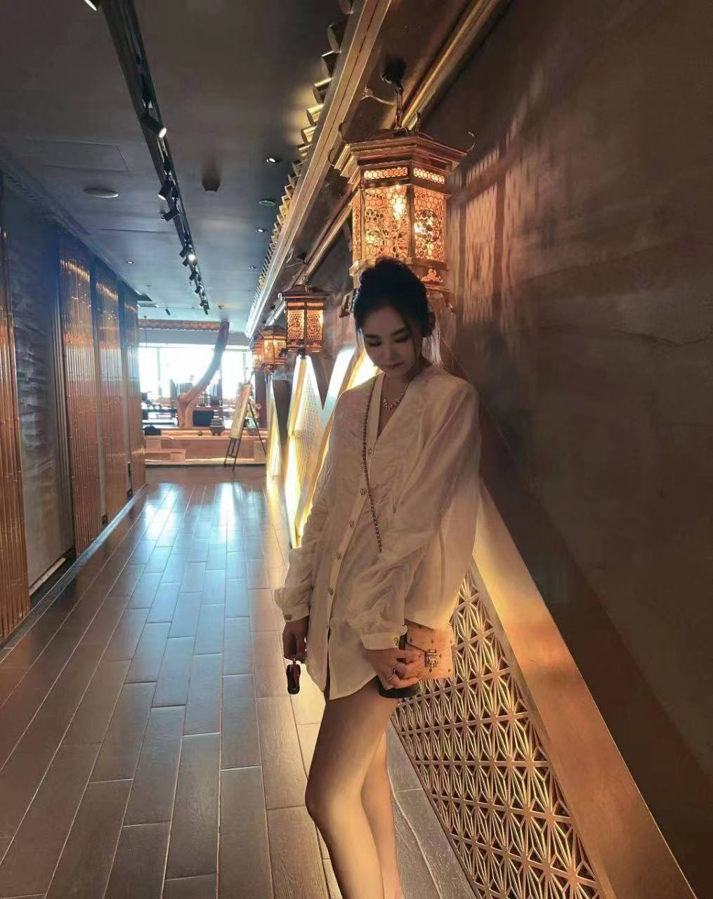 高挑大美女，主动热情