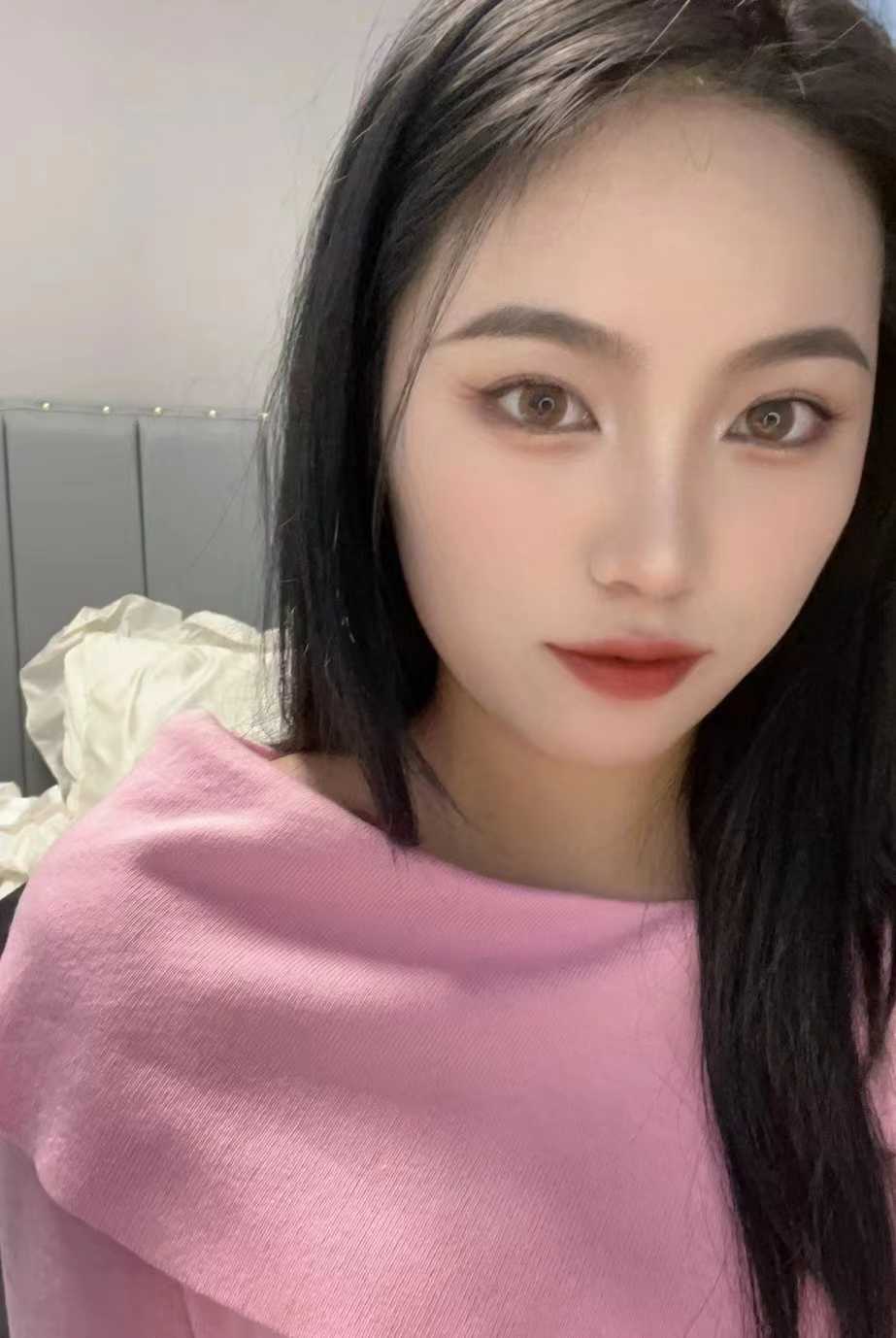 粉嫩的很多水 叫声实在是太淫荡太勾魂了