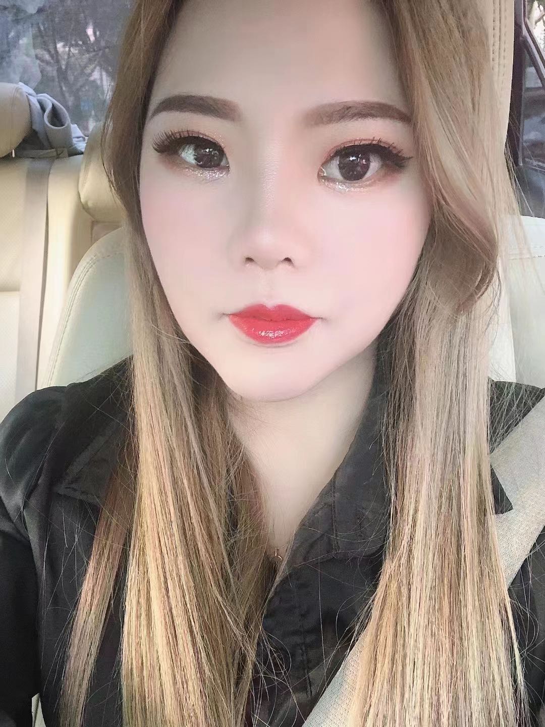 兼职小妹，被迫营业