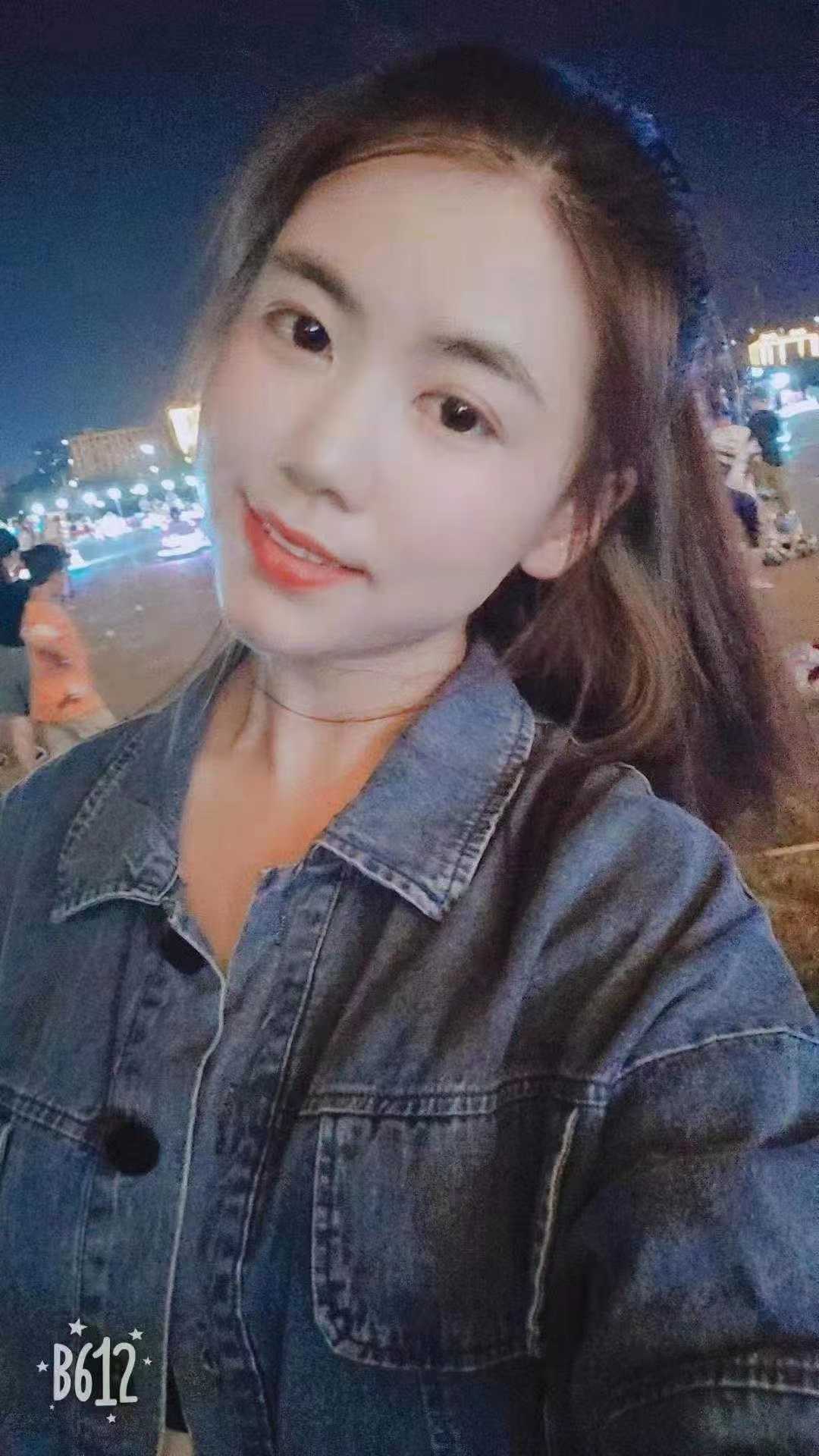 在我身上有节奏的动着 很爽