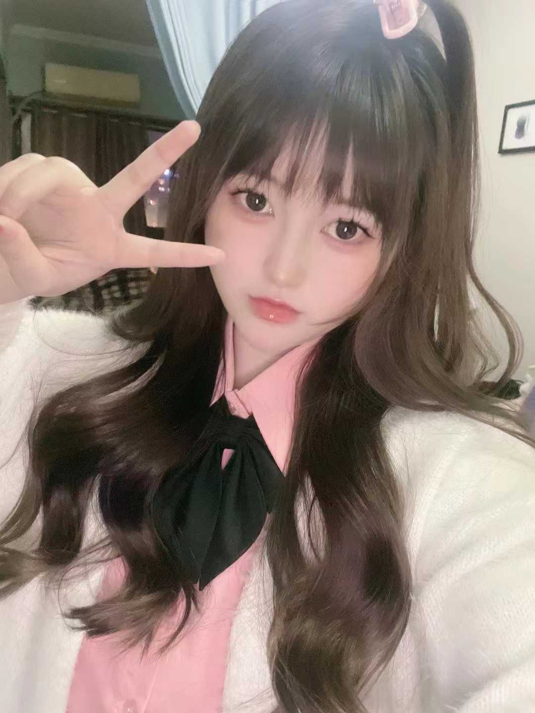 迷人的大眼睛 各种姿势配合