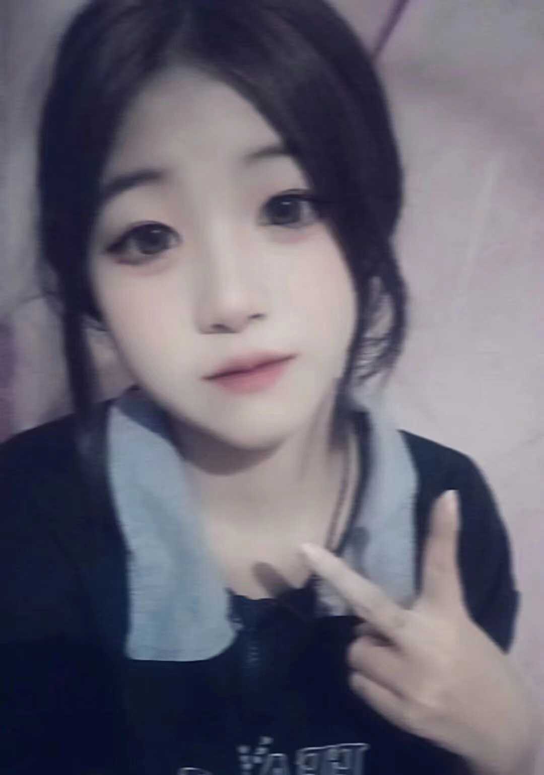 瑞安小妹妹年轻