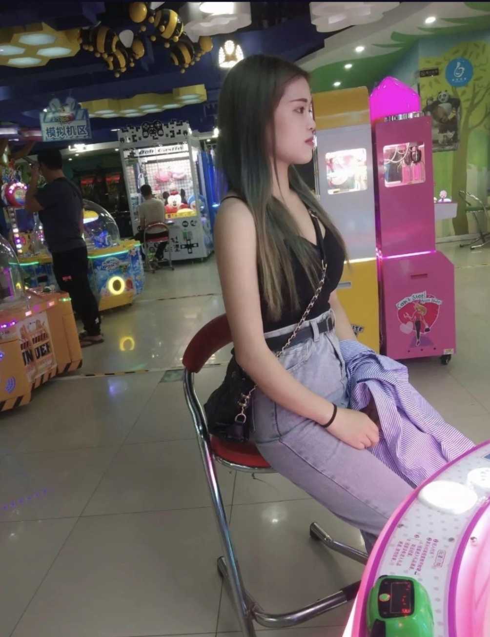 萧山银泰百货旁边兼职嫩妹