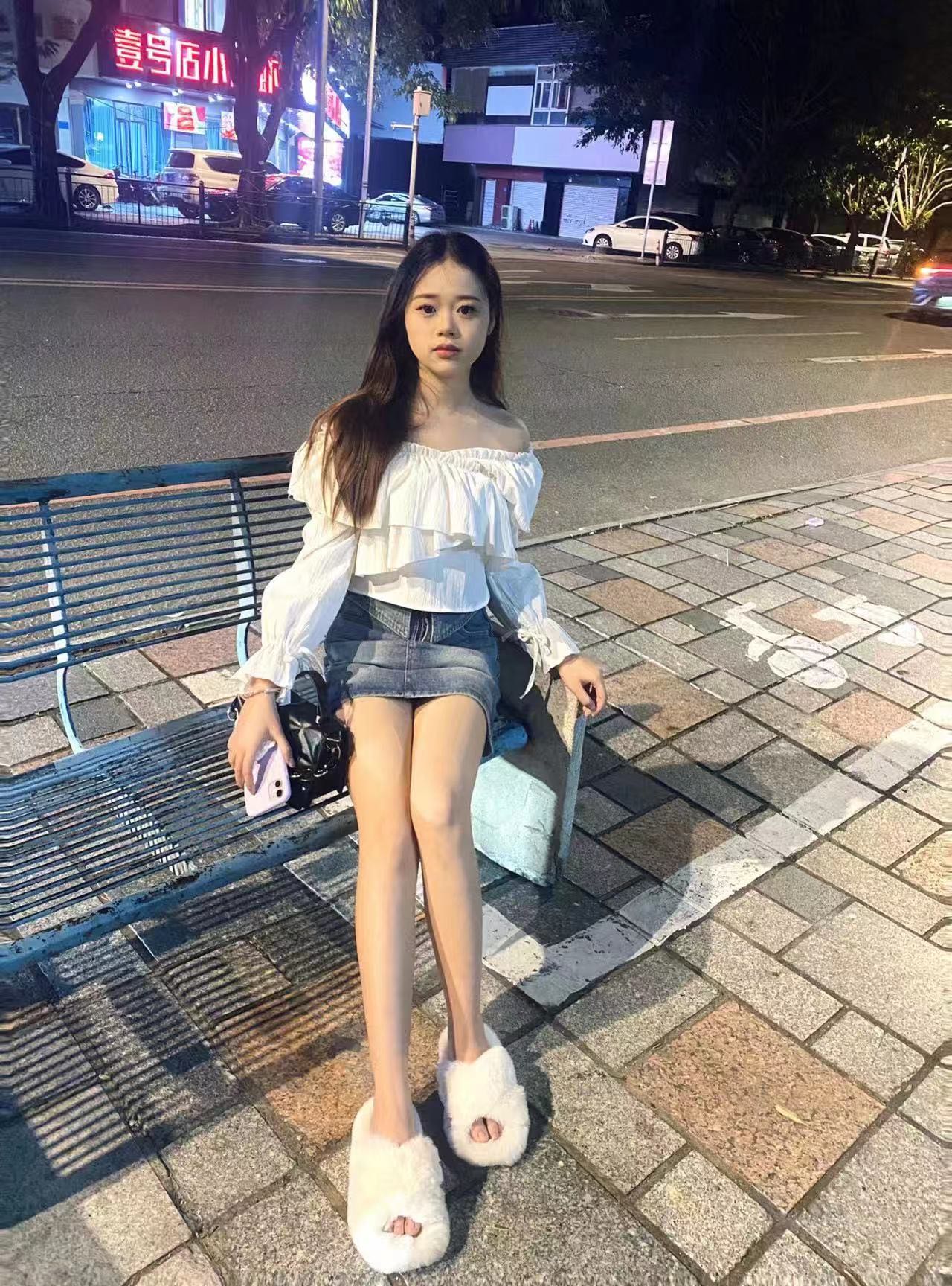 漂亮姐姐，温柔善良，美丽大方