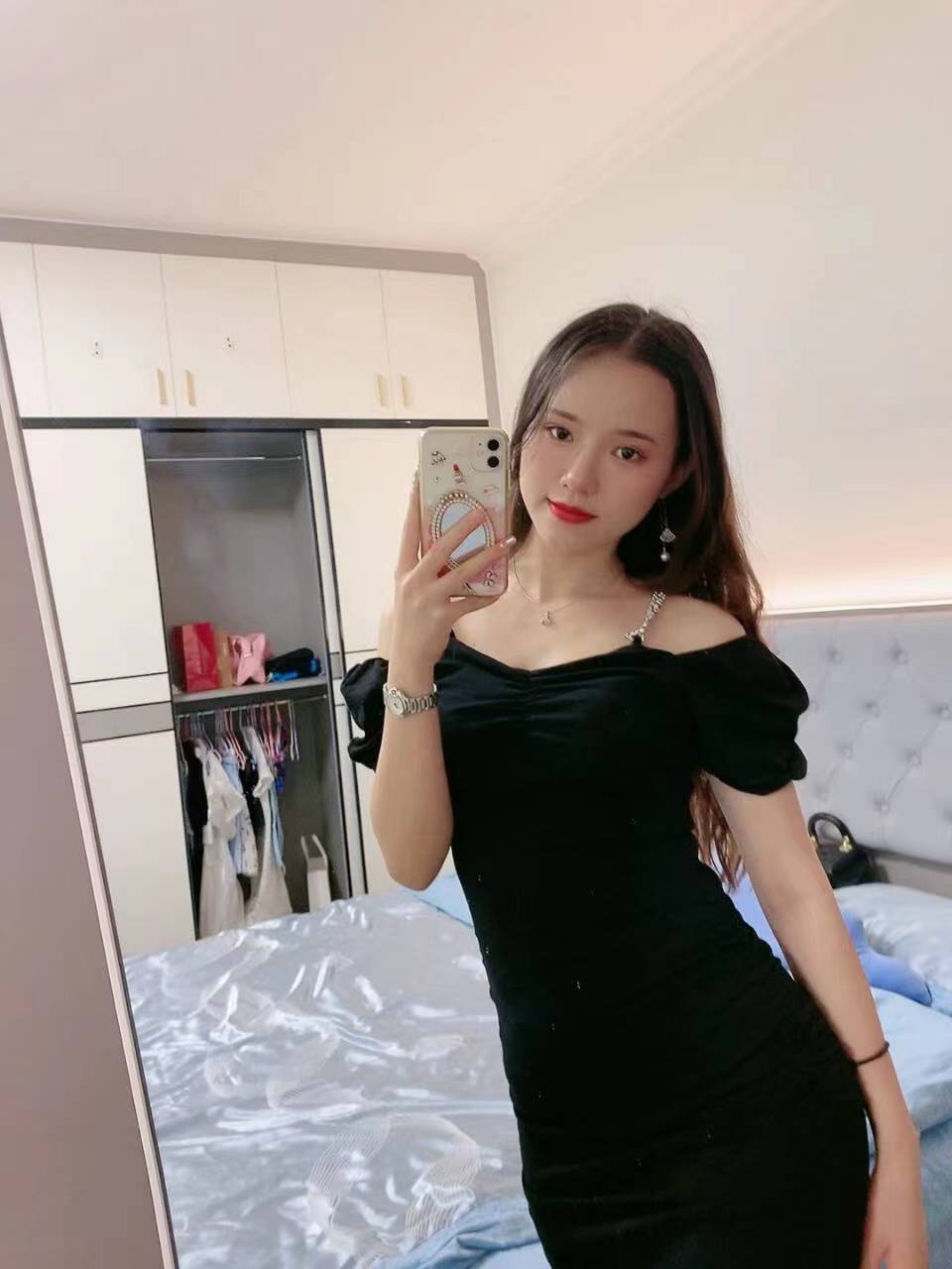 举着香腿香脚狠狠压着她，真爽