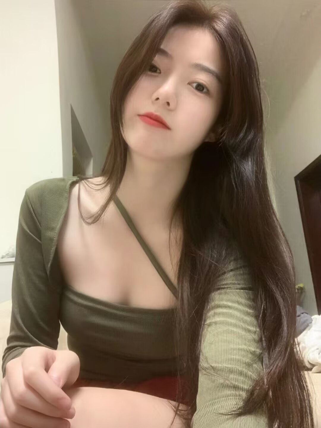 年轻白嫩小妹
