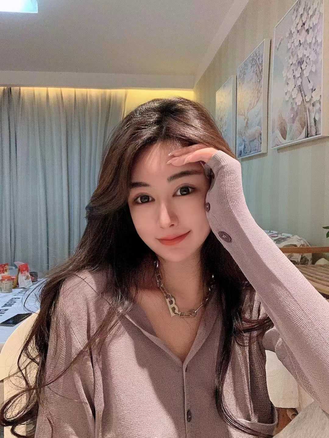 魔鬼身材的大美女，模特出身