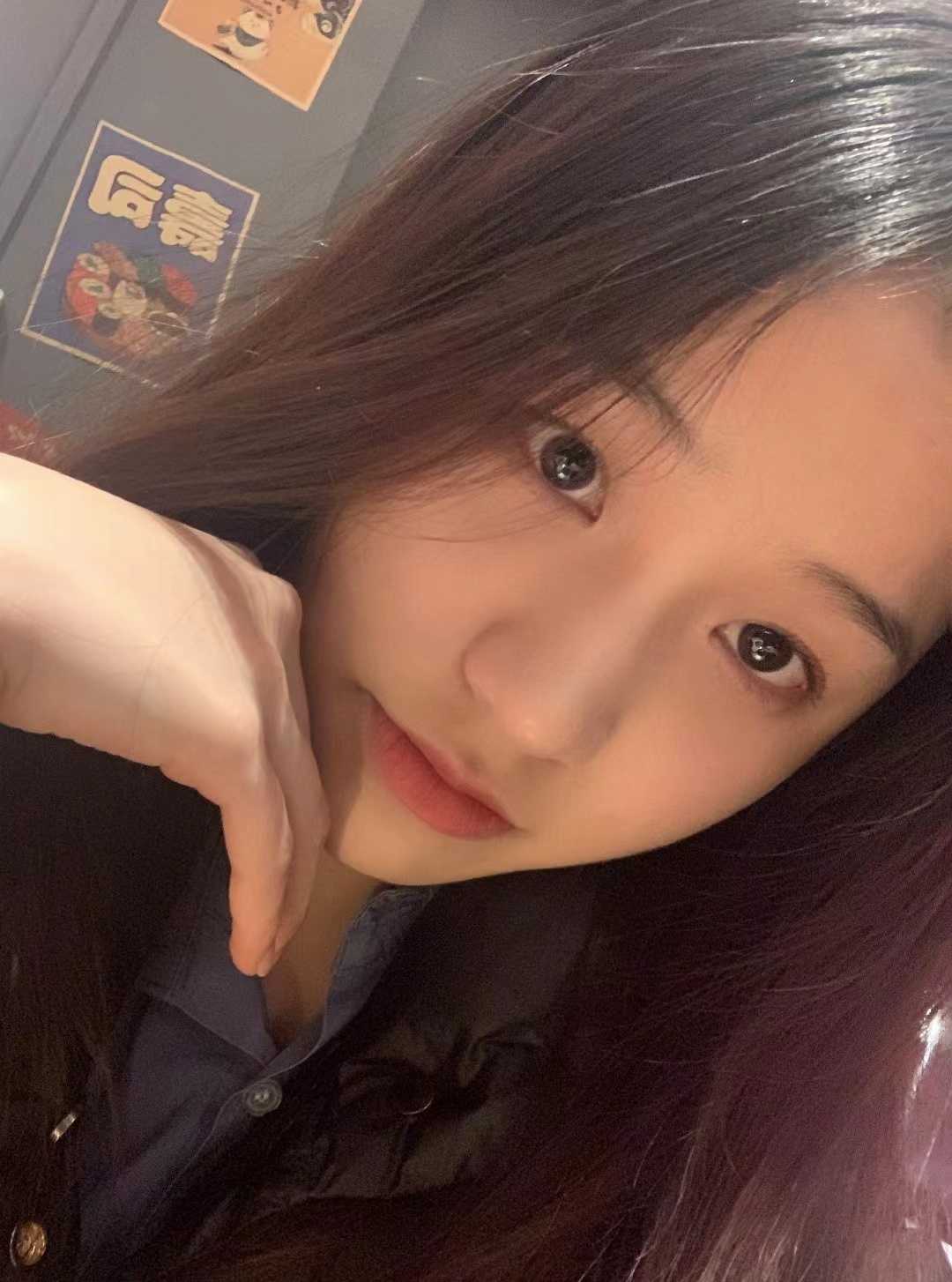 漂亮大方服务温柔小姐姐