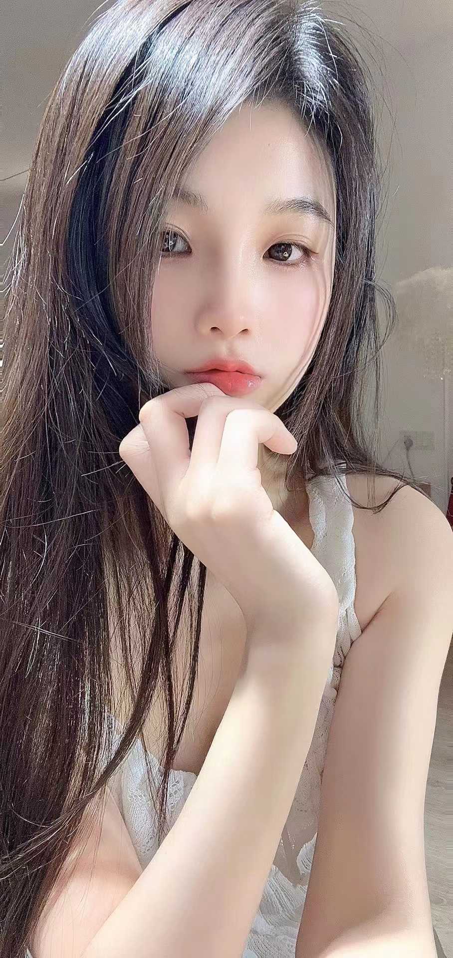 床上很开放，人很热情小姐姐