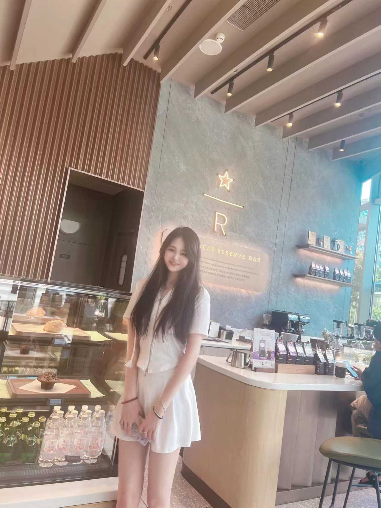 杭州市萧山区00后小雨