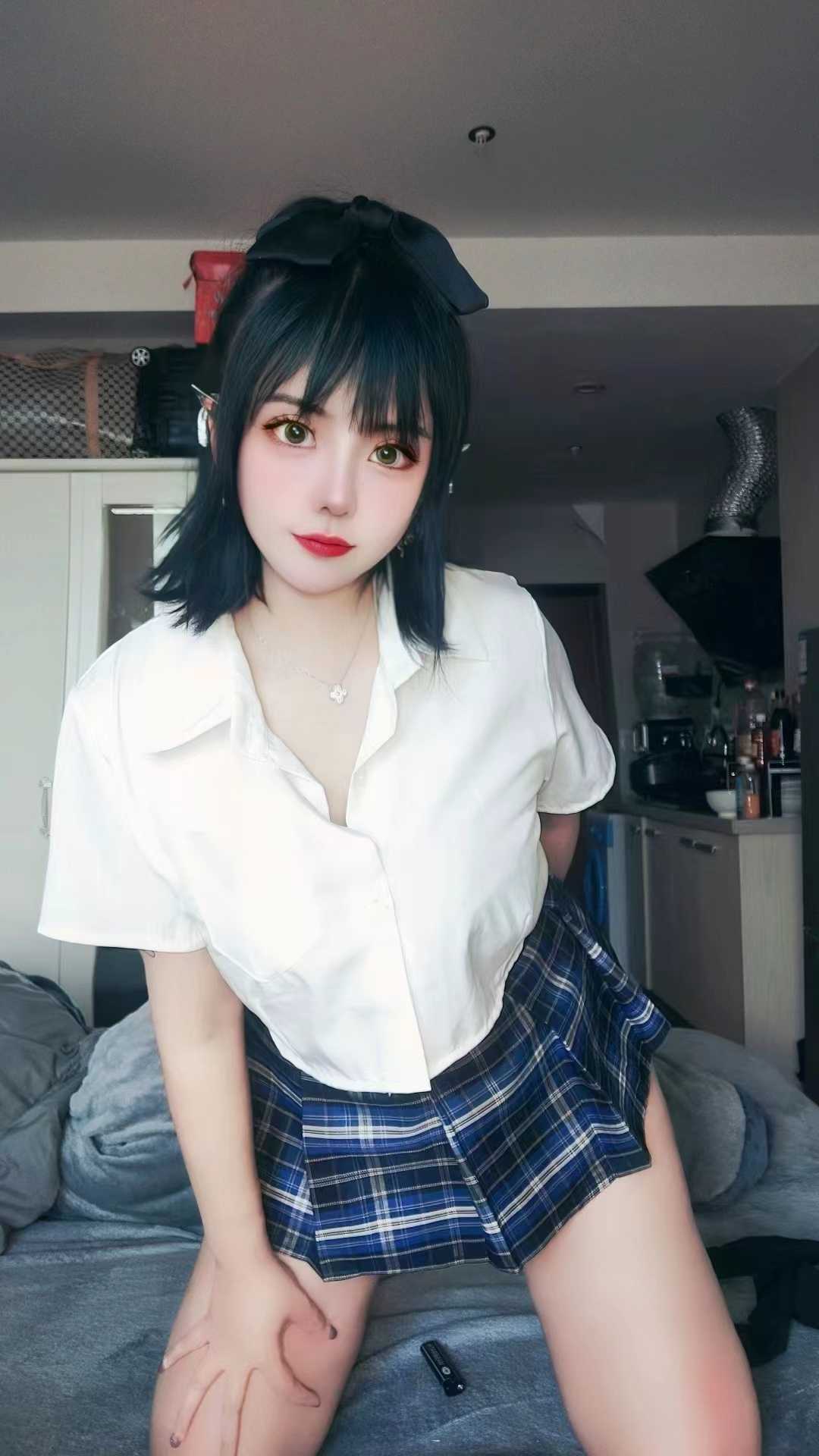 上城萱萱小姐姐