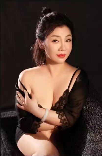 颜值不错，胸是真的有货