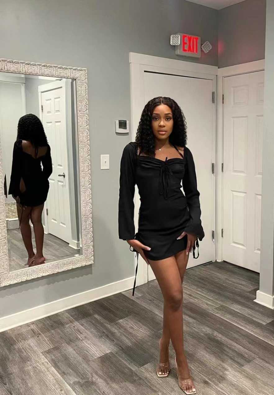 来自乌干达国家的小姐姐