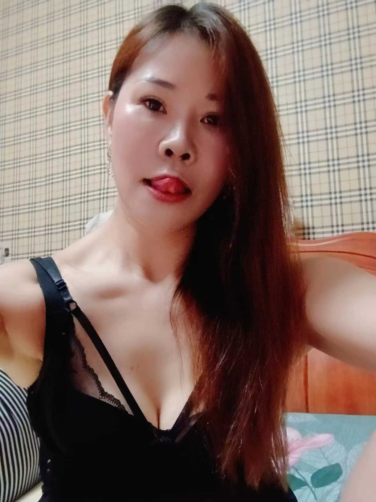 性感少妇，玩的很爽