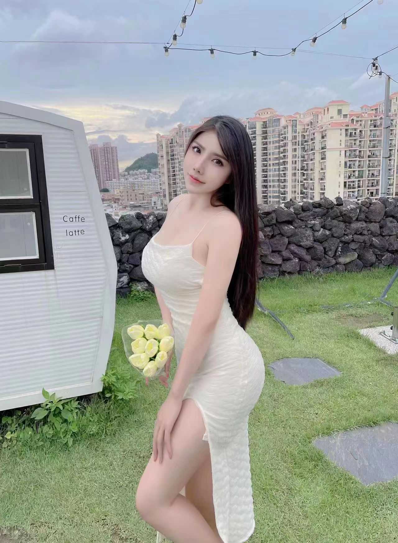 极品美女，各方面都很到位