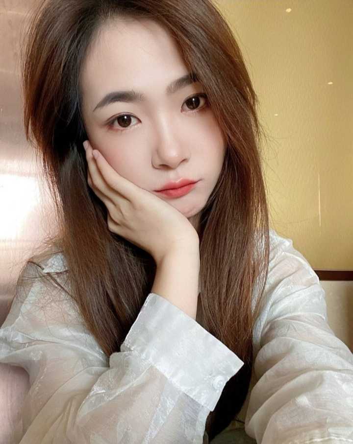 又性感又风情 姿势应有尽有