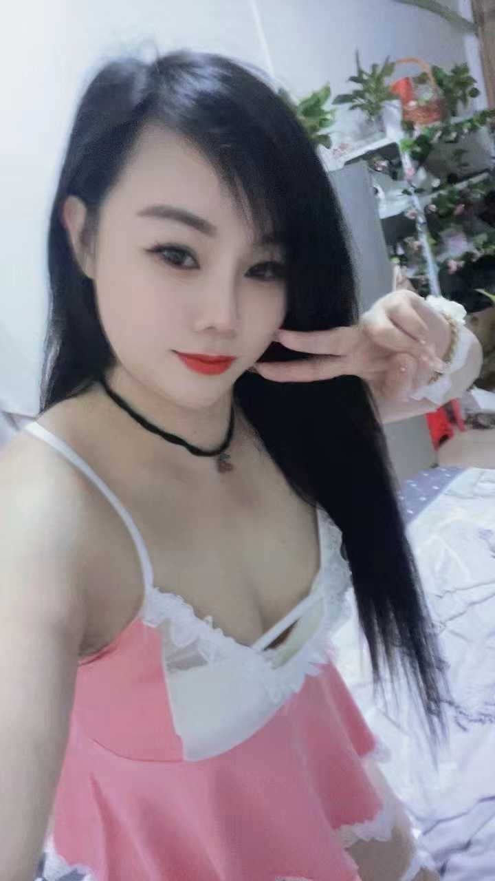 胸大屁股大 舒服的飞起