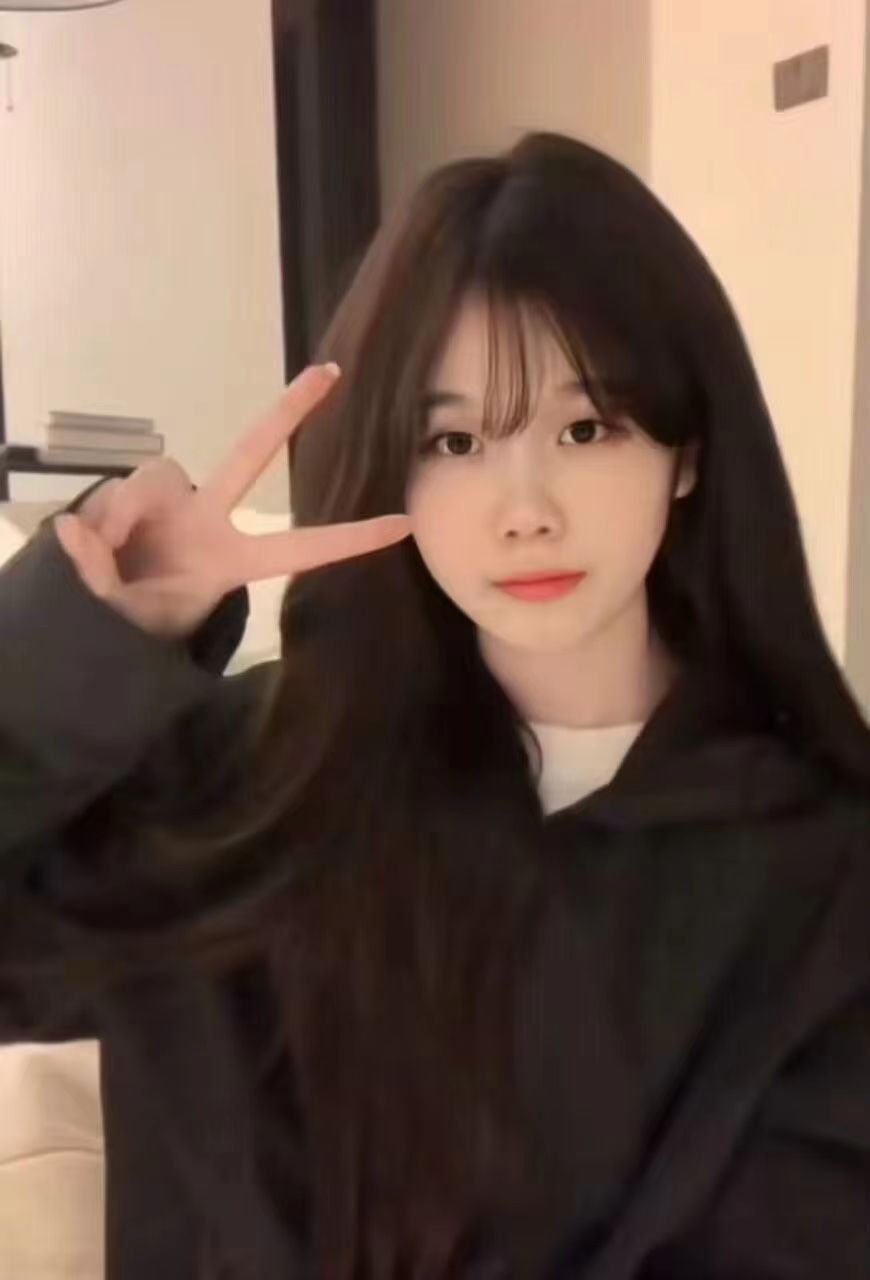 制服多多的优质妹子一枚