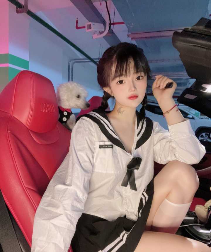 口技不错，干的时候sao的很