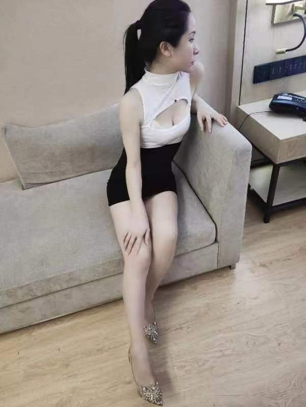 很听话很配合，那叫声刺激