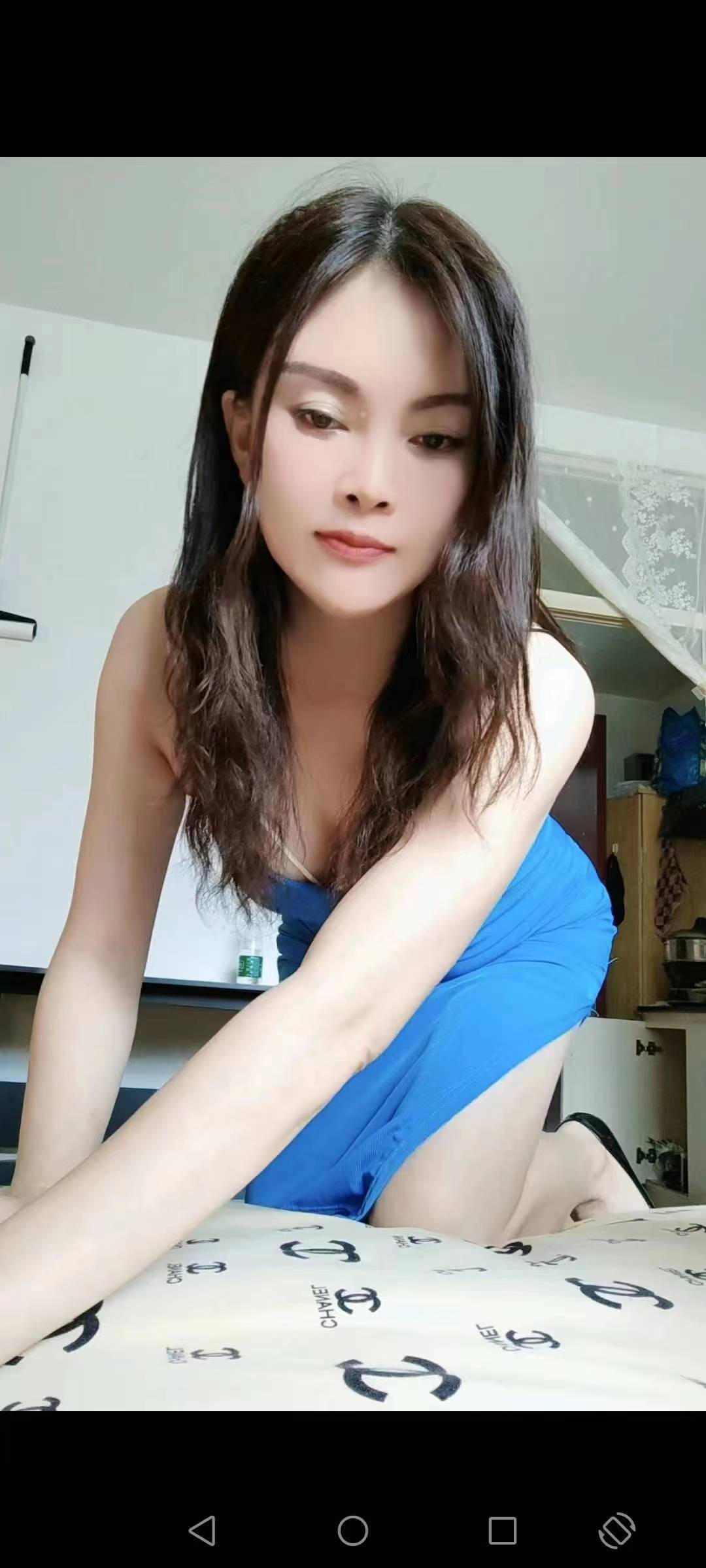 她特别喜欢抱着艹她