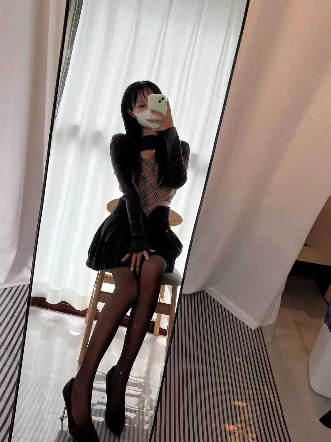 技术一流的年轻小妹