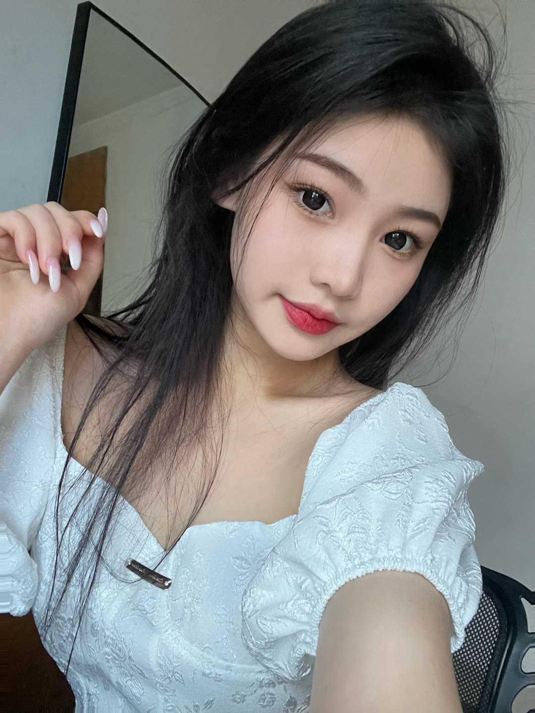 兼职清纯g奶sao气美少女