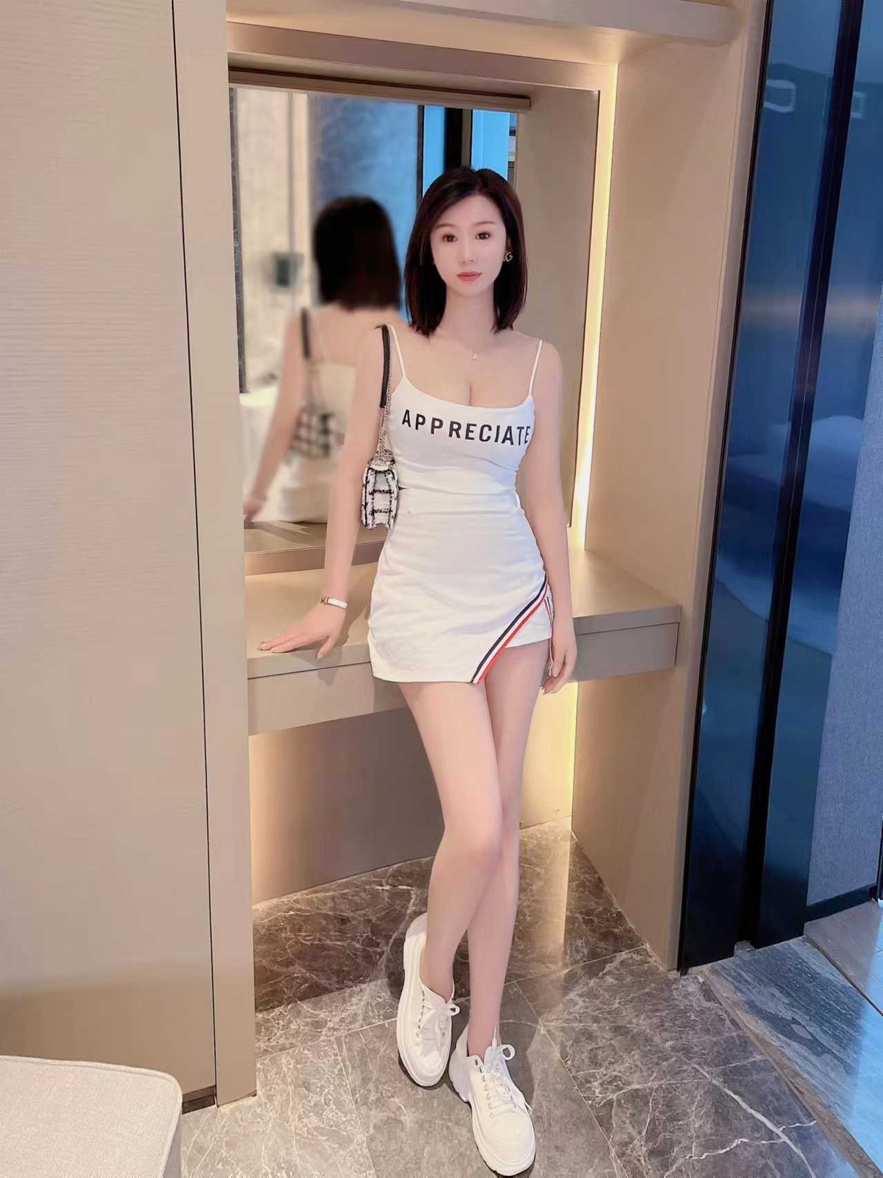 长腿美女服务佳