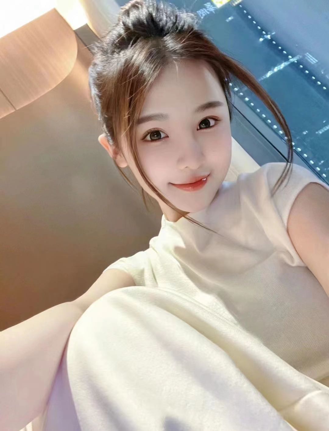 纯天然真胸叫声又浪又大是真的很饥渴不像那种装的