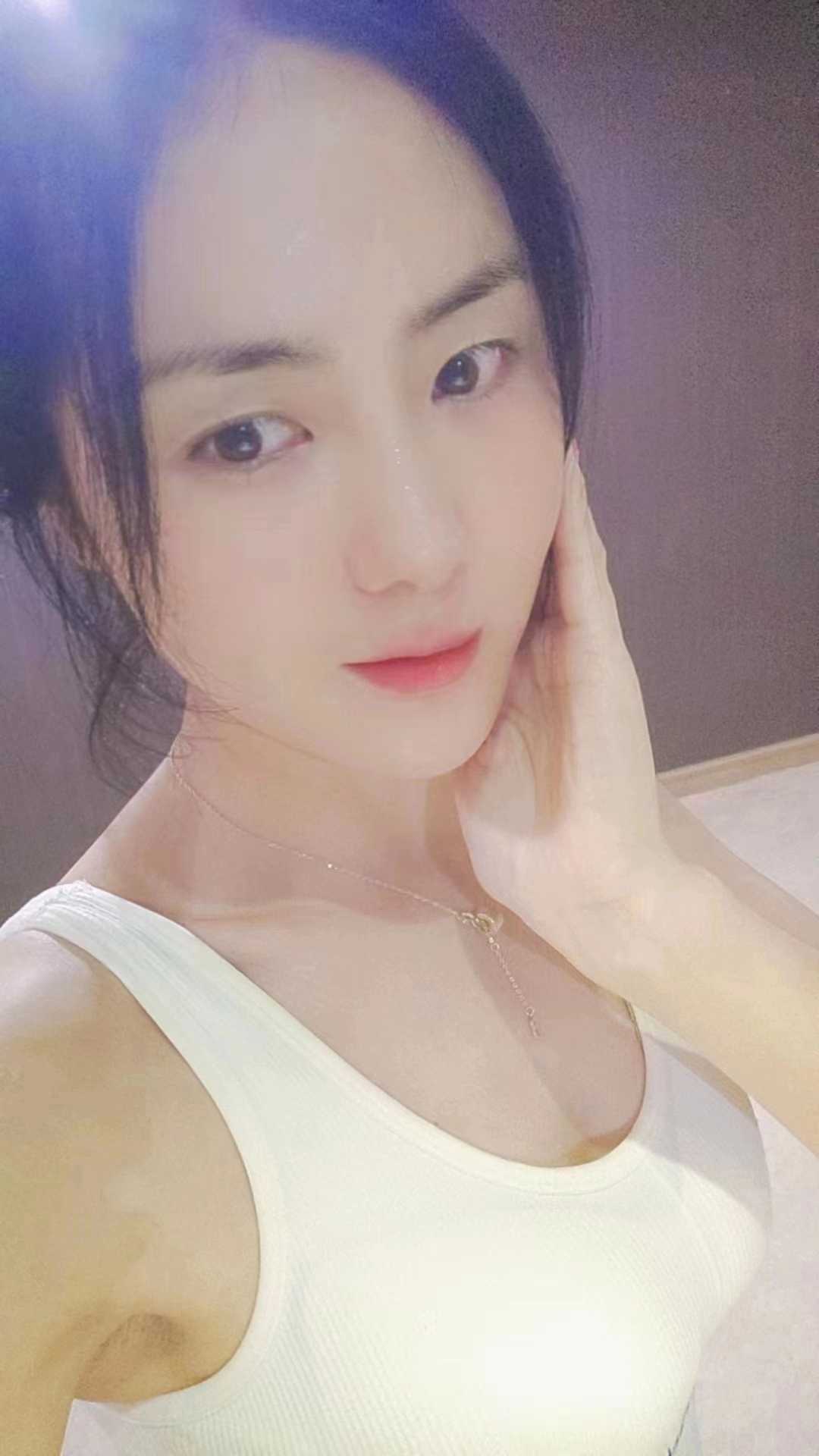 抓龙筋抓的全身酥麻，很爽